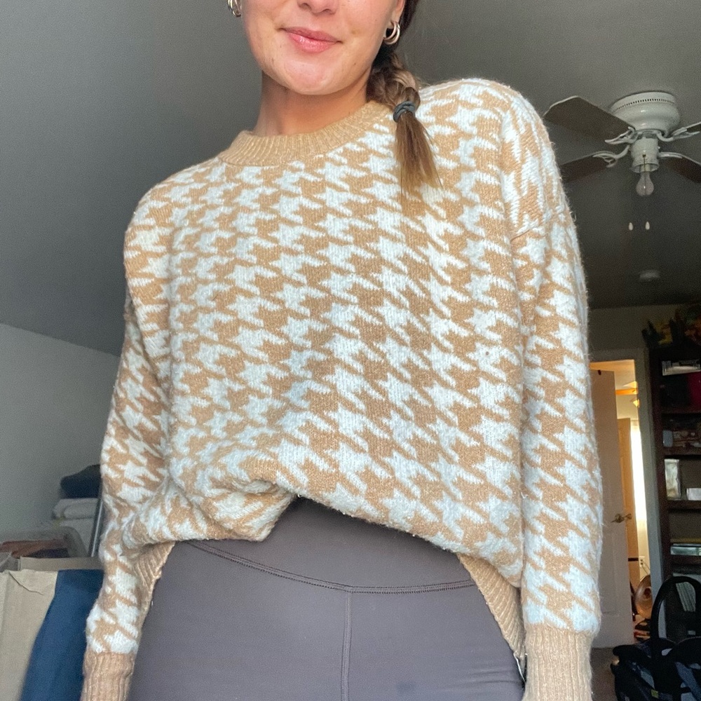 Target Stylish Tan and White Women's Sweater